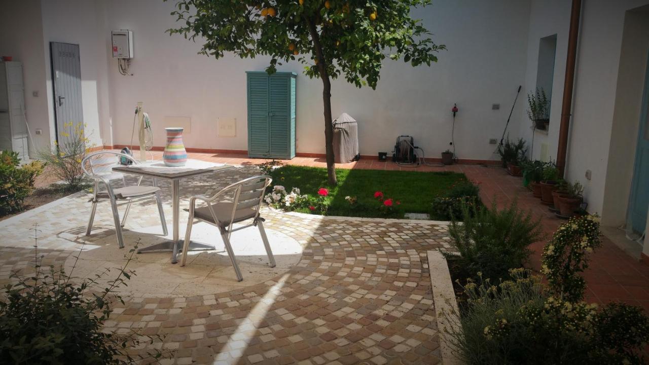 B&B-Le Rondini Monserrato Bagian luar foto